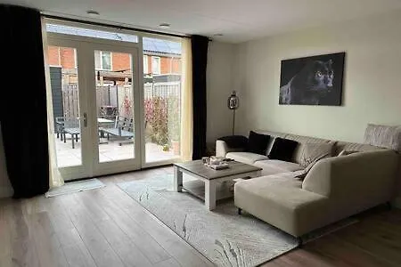 Сasa de vacaciones The House In Spijk Spijkenisse